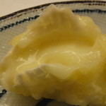 天ぷら旬菜　由庵 - カマンベールチーズ天ぷら・・・齧った