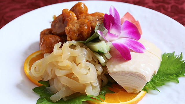 新風中国料理 麻婆豆腐・中華料理】アツアツの器でグツグツ 黒き旨辛 麻婆豆腐