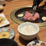 中目黒焼肉 登牛門 - 