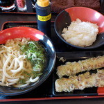 伊予製麺 - 天丼セット500円