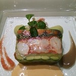 シェ・イノ - 前菜。
      オマール海老のガレット。
      