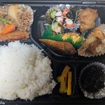 社 - 日替わりランチ　みそ汁付き　650円