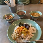 スパイスカレー モクロミ - 