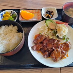 末広 - 料理写真:ハラミ定食