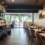 SEAFOOD&BURGER gfu. - 店舗内観２