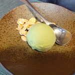 ろまんす亭 - ハンバーグステーキランチのデザート抹茶アイス