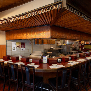 【カウンターは特等席】目的に合わせてご利用頂ける大人の空間