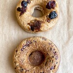 ケンジーズ食堂 - 熱源一号(↑)二号(↓)