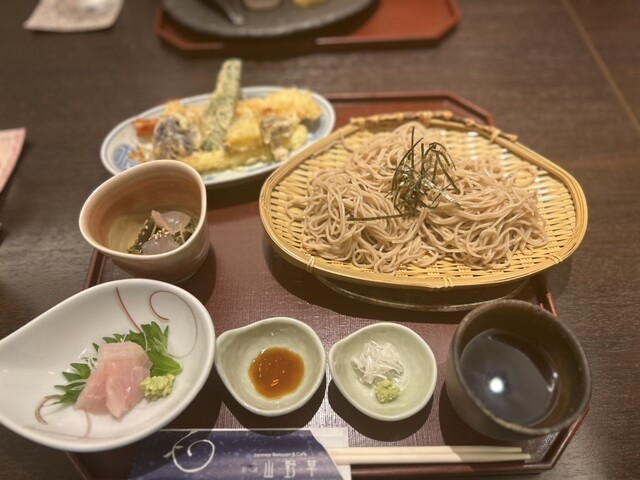 STAGE 山野草（ステージ サンヤソウ） - 弘前（食堂）の写真
