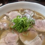 台湾料理　琥珀 - この焼豚が美味しい。