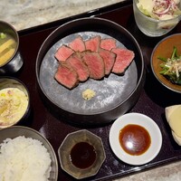 肉割烹 SHUN - 