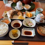 活魚・すし・和食処 やま文 - 