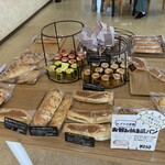 ぬまカフェ&ベーカリー - 惣菜系のパンは、中々と凝って万年筆(^^)v