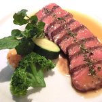 レストラン・フォレスト - ランチコース 2950円 の五島牛のイチボ肉