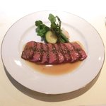 レストラン・フォレスト - ランチコース 2950円 の五島牛のイチボ肉
