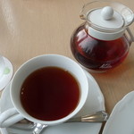 京橋千疋屋 - 紅茶はポットでサーブされました
