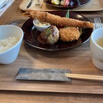 Cafe＆Dining HANAむこう - 