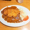 アレックス - カツカレー1180円
（2025年6月現在）