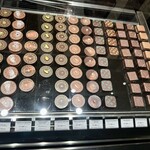 ブルガリ イル・カフェ - チョコレートの宝石箱たちが並んでいます❤️