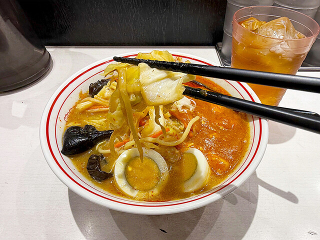 町田「蒙古タンメン中本町田店」の「北極チンジャオ（辛さ2倍）」』by