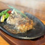 Golden Grand Grill Aoyama - 人気の手ごねハンバーグランチステーキランチ