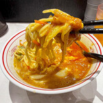 蒙古タンメン中本 - 「麻婆豆腐（蒙古麻婆）」をガッツリ絡めて麺とヤサイをいただきます