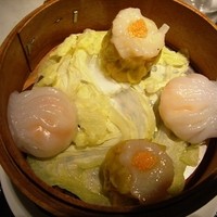 中国料理 翡翠宮 - 海老餃子＆帆立貝入り焼売