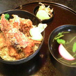 三河屋 - 鯉丼