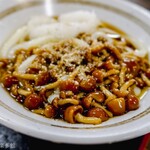 ヨコクラうどん - なめこおろしぶっかけ