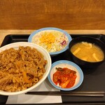 松屋 - 料理写真:キムチもらいました