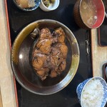 丸や - マグロの円盤（中）煮付け