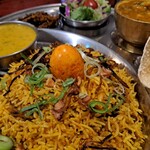 プルジャ ダイニング - 