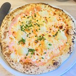 ボワ・トスカーナ - カット前のピッツァ