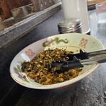 一輝亭 - 辛子高菜　お好みでね　ん？北部九州の文化なのか？