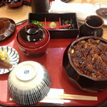 あつた蓬莱軒 松坂屋店 - 