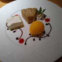 Osteria UVA RARA 横浜 - ドルチェ