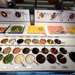 海底撈火鍋 - 薬味すごい！！　わからないのも沢山