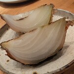 焼鳥 六鳥 - 淡路島の玉ねぎ