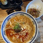 成都正宗担々麺 つじ田 - 
