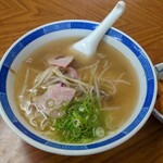 伊勢屋 - 料理写真:中華そば