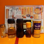 元祖ニュータンタンメン本舗 - 卓上調味料