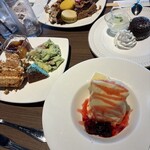 スカイビュッフェ51 - デザートのグレープとフォンダンショコラは言って作ってもらう様です。とても美味しいって言ってました。