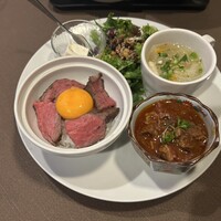 馬刺しと焼き鳥 グルマン三年坂 - 