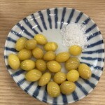 立呑み 晩杯屋 - 揚げ塩ぎんなん