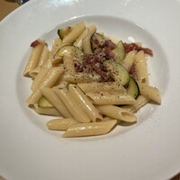 Osteria UVA RARA 横浜 - 