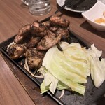 個室完備 海鮮と産地鶏の炭火焼 鶏菜 - 