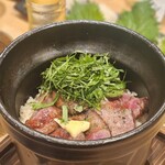 炉端ともつ煮 炎 - 