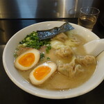 304035698 - 雲呑麺+煮付玉子(120円）