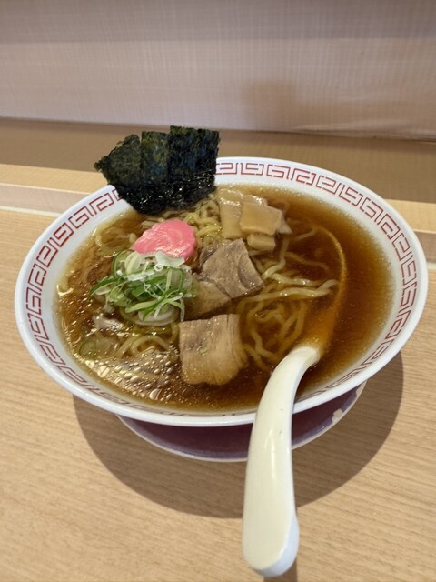 回転寿し魚まる