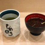 鮨ひのき - アガリ、赤出汁